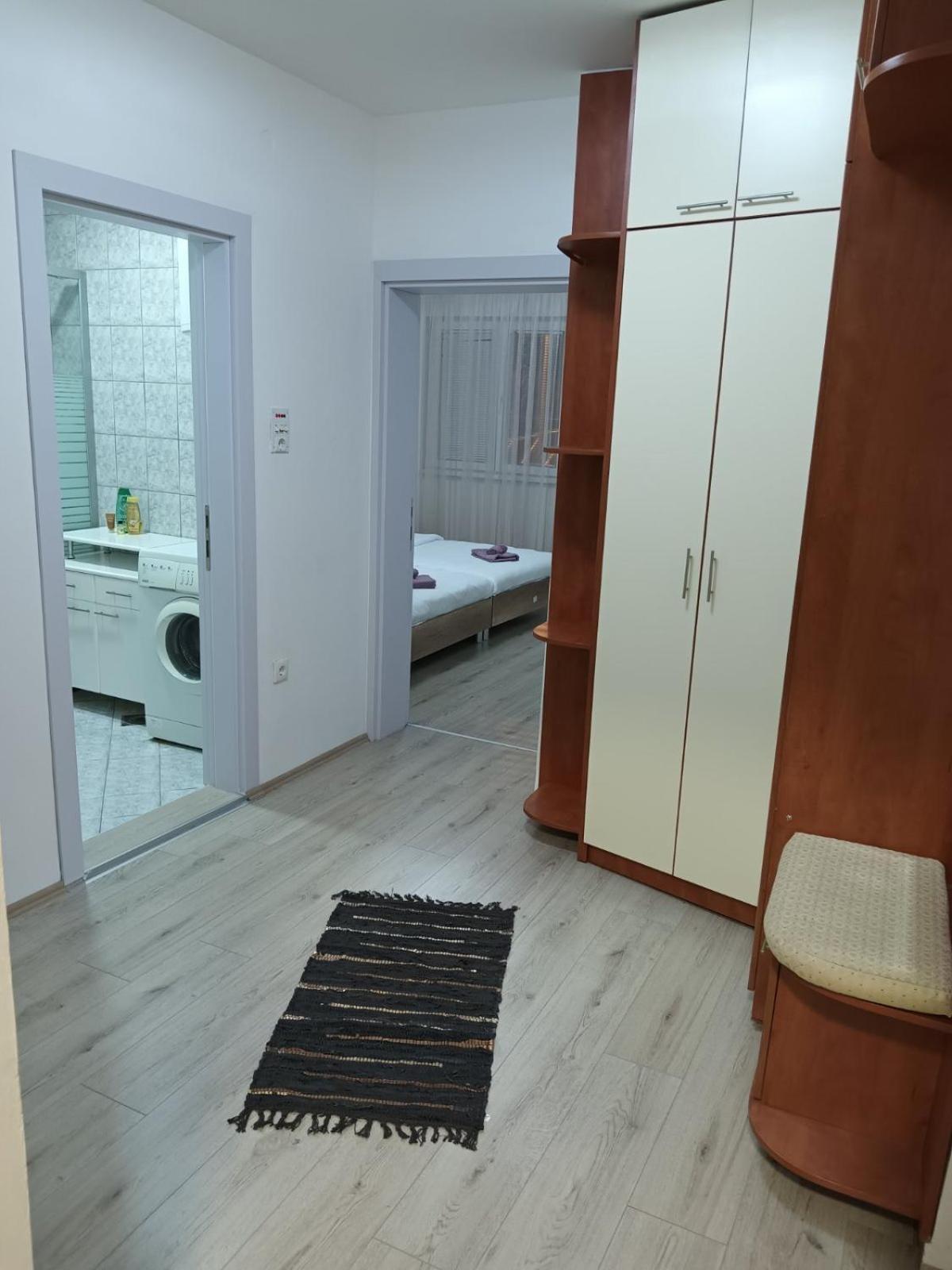 Premium Square Apartment Skopje Eksteriør billede